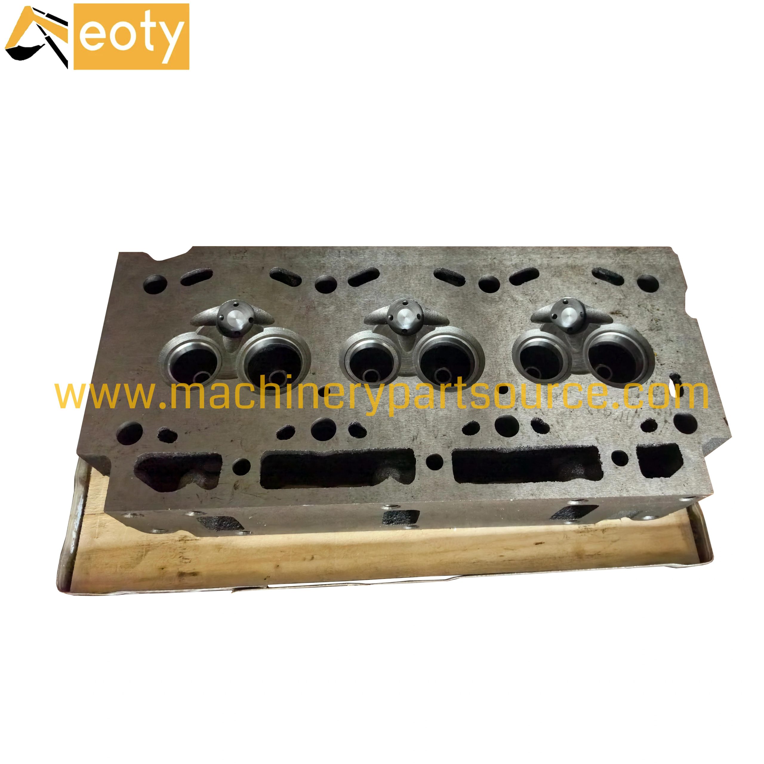 Yanmar 3D84-1 Cylinder Head 129300-11000 YM129300-11000 for Diesel Engine Machinery