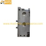6WG1 Cylinder Head for Isuzu Engine Parts – Excavator, Truck, Diesel product image 4