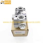 Excavator 6BG1 Oil Filter Head 8972234302 8-97223430-2 for Isuzu ZAX230 product image 3
