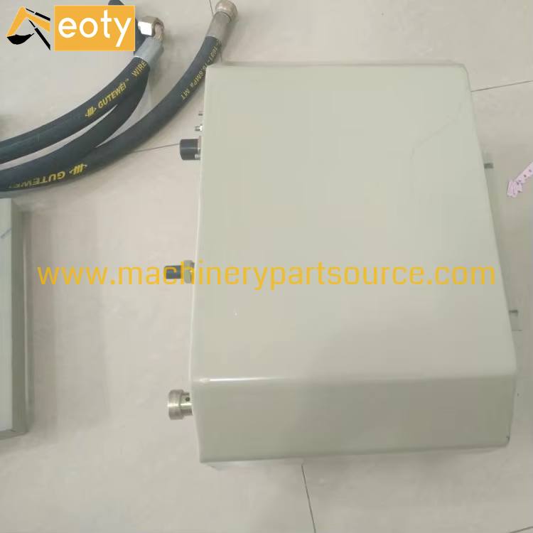 High Quality New For Diesel Engine Fuel Tank 3418915/3055731 For 6 Cylinders 1.5 Year Warranty